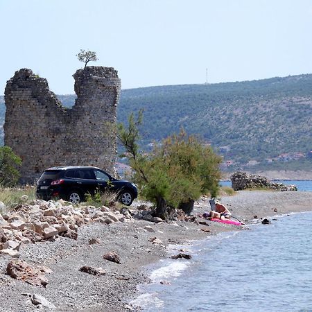 Apartments By The Sea Starigrad, Paklenica - 16421 Luaran gambar